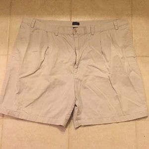 Men short brand izod